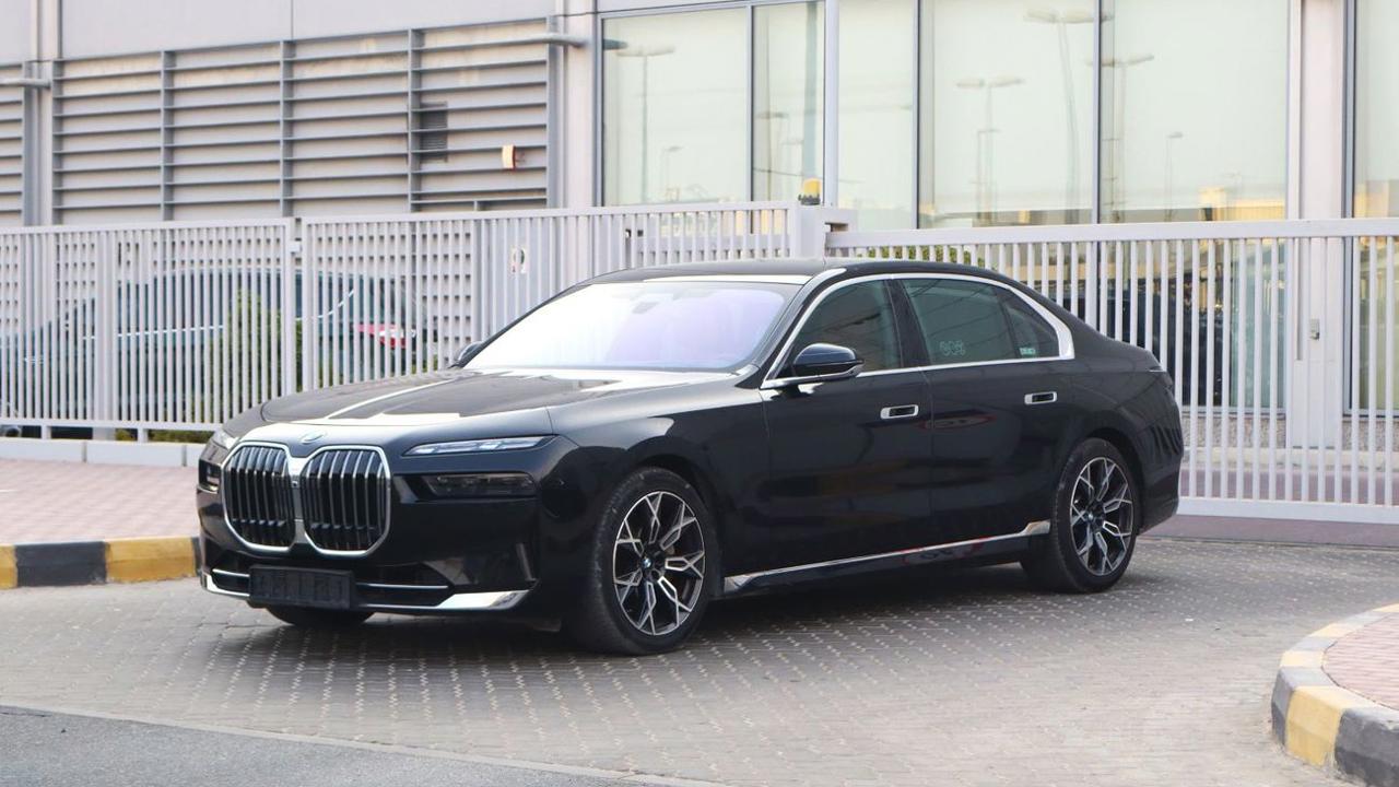 BMW 735i