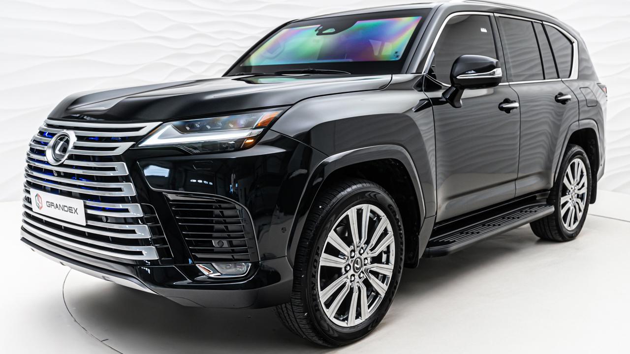 Lexus LX 600