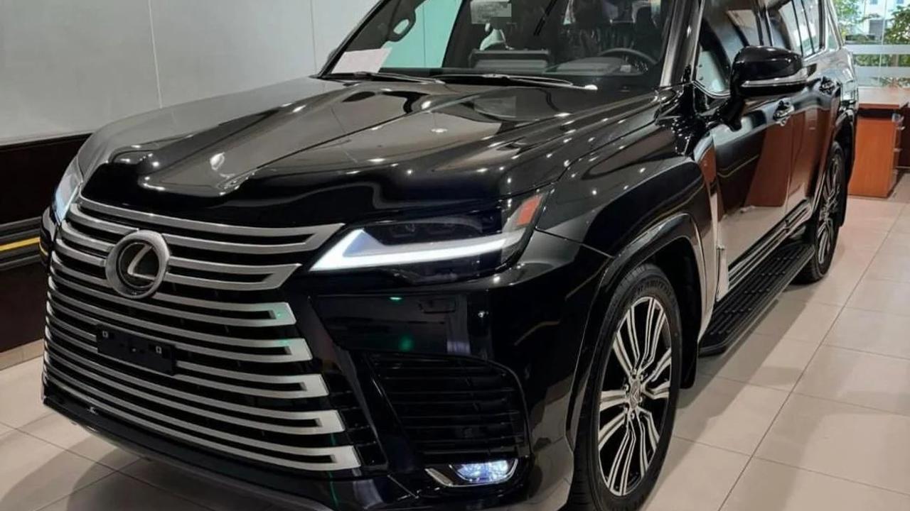 Lexus LX 600
