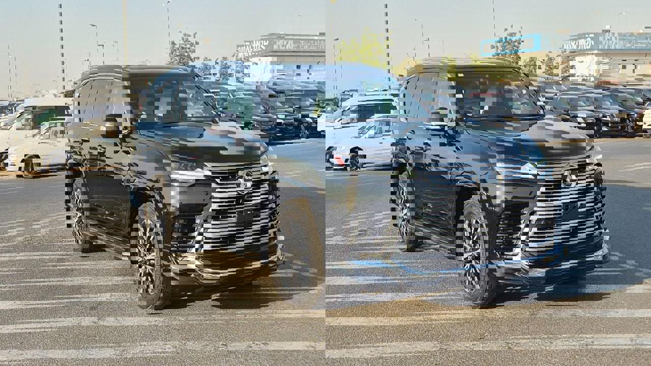 Lexus LX 600