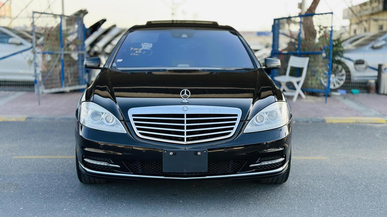 Mercedes-Benz S550