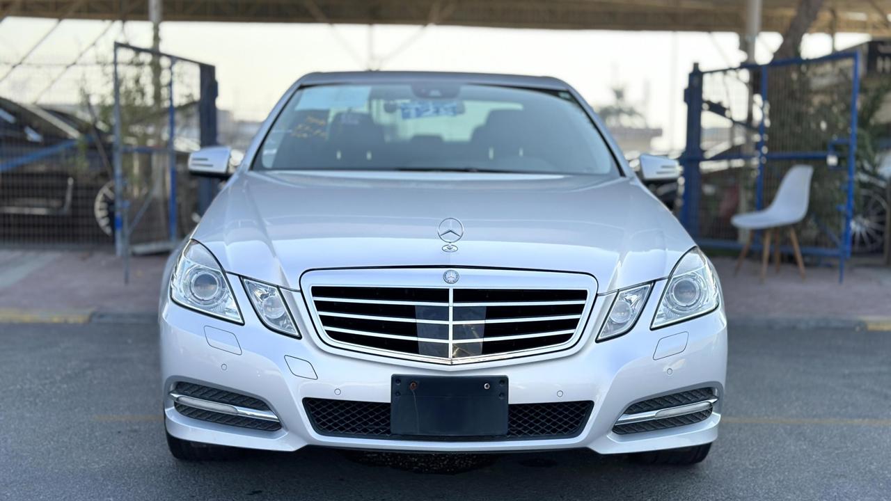 Mercedes-Benz E300
