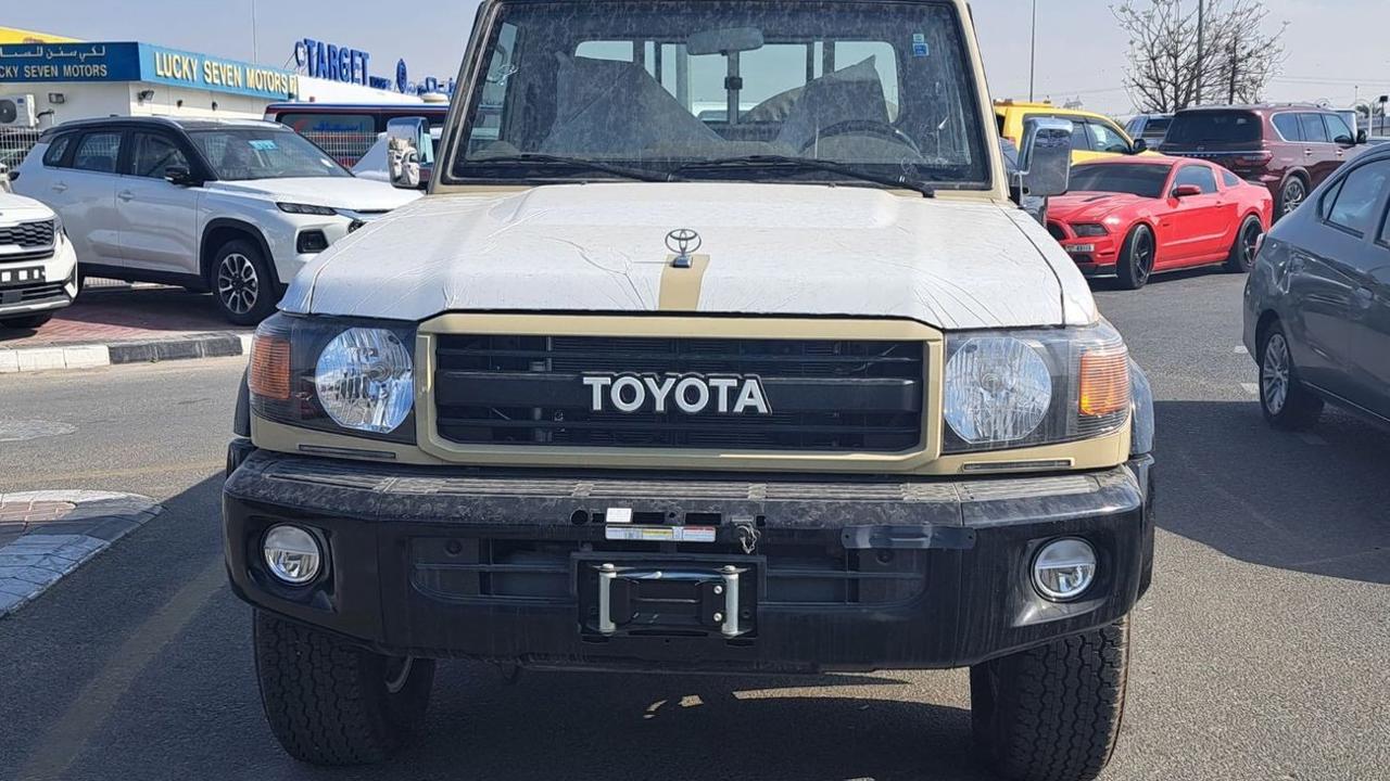 Toyota Land Cruiser 79 Pickup
