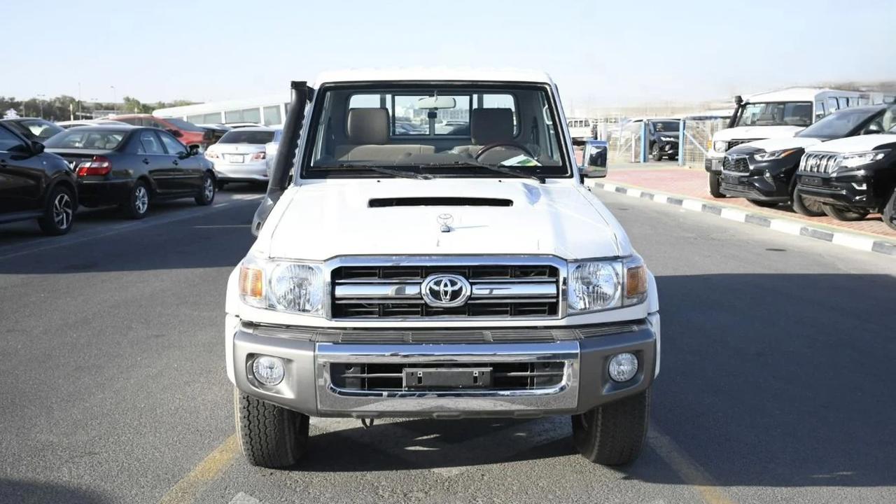 Toyota Land Cruiser 79 Pickup