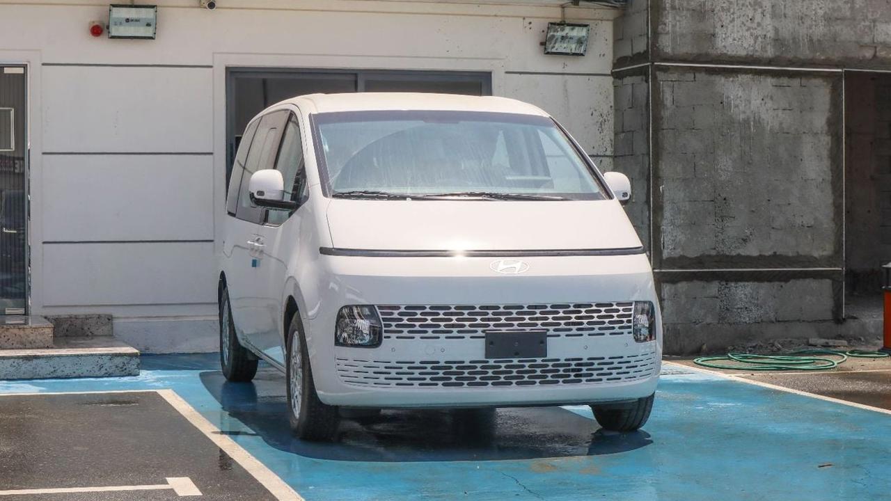 Hyundai Staria