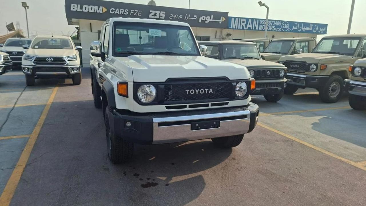 Toyota Land Cruiser 79 Pickup