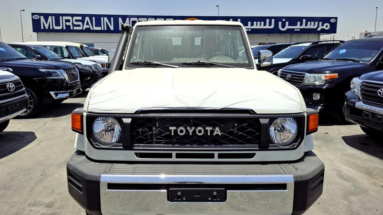 Toyota Land Cruiser 78 Hard Top