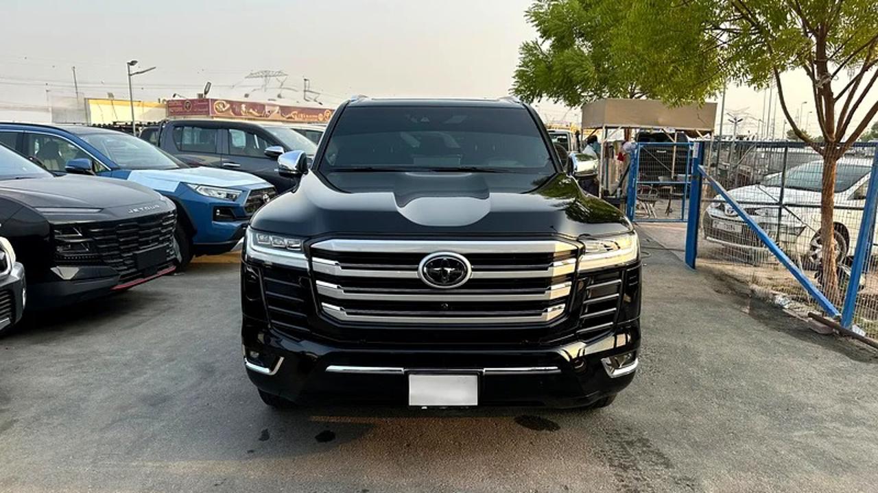 Toyota Land Cruiser