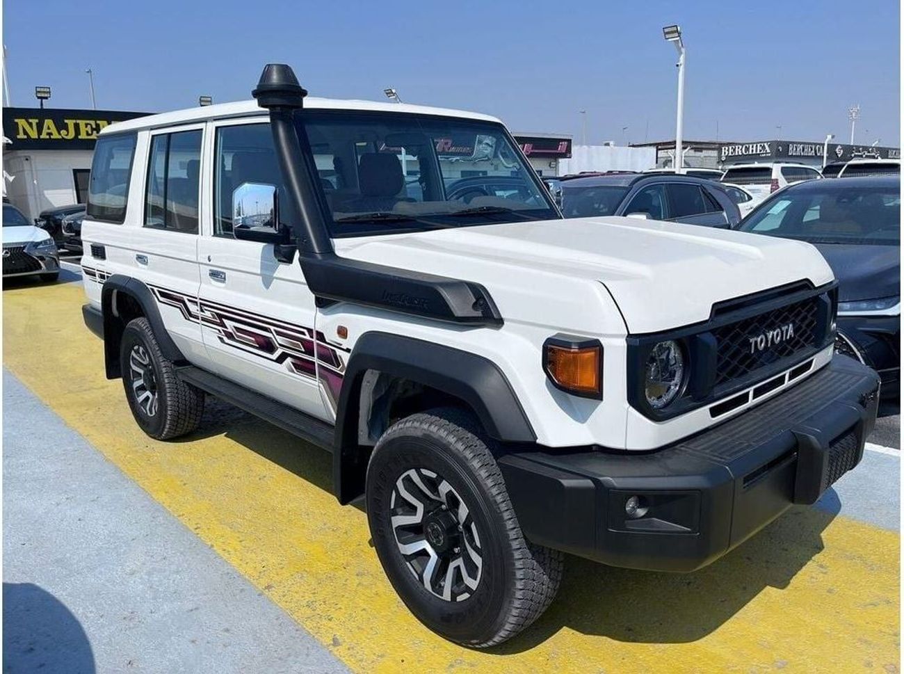 Toyota Land Cruiser 78 Hard Top