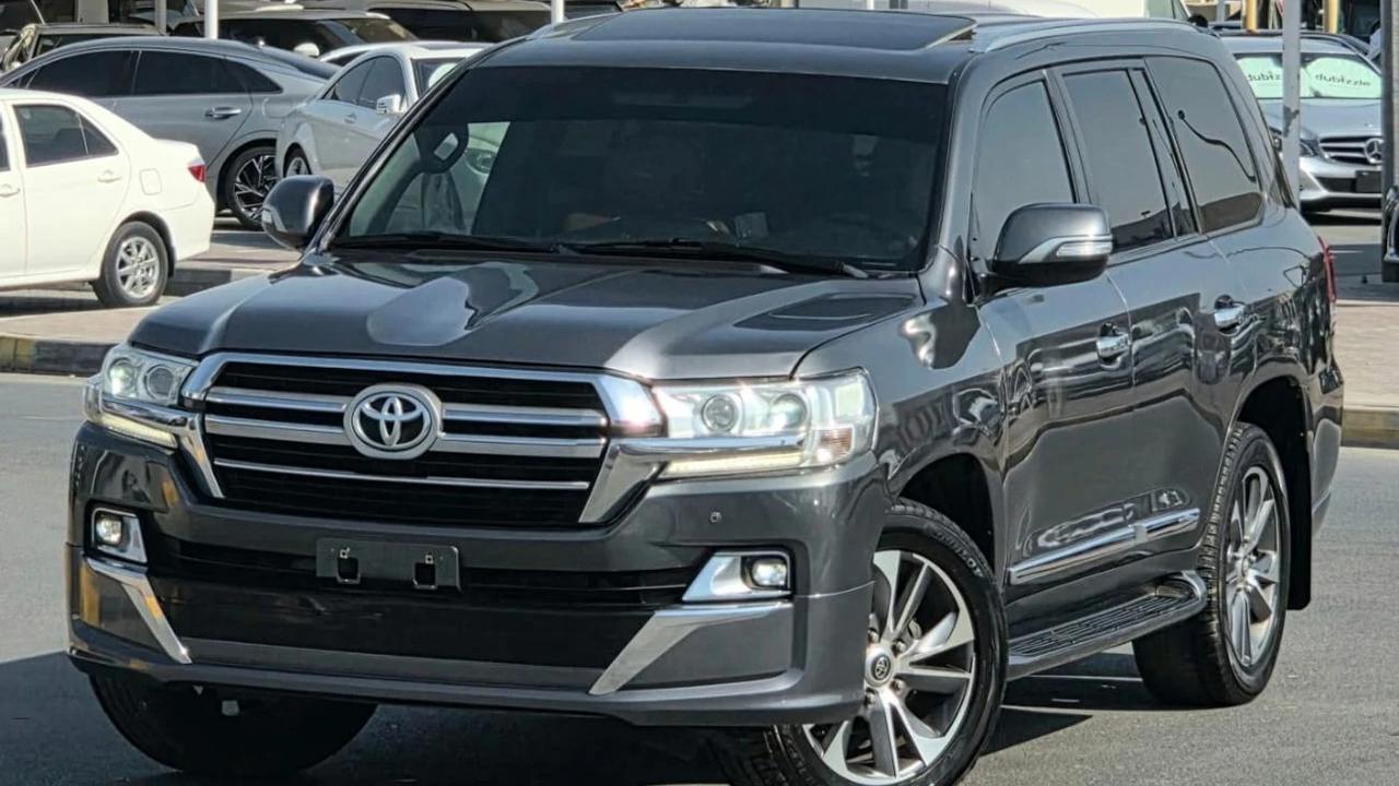 Toyota Land Cruiser