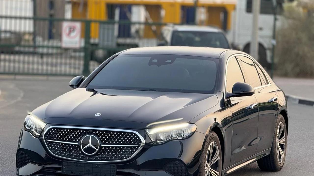 Mercedes-Benz E200