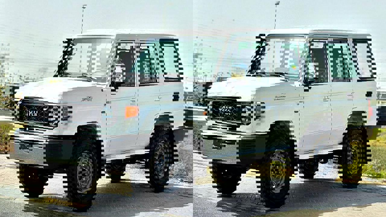 Toyota Land Cruiser 76 Wagon