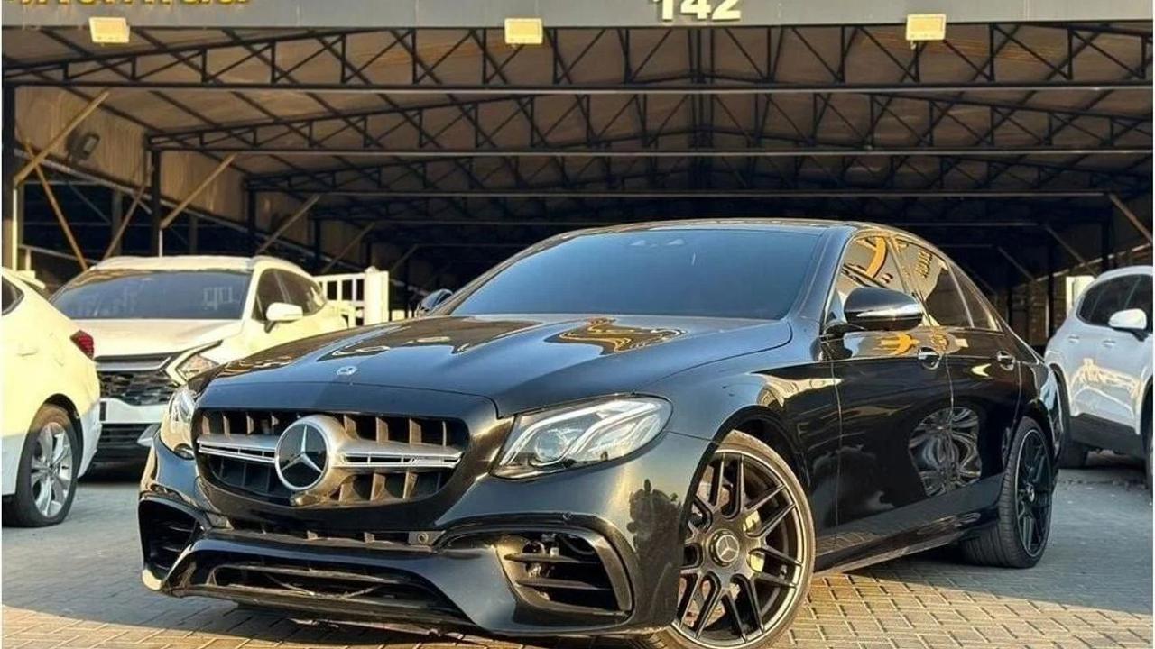 Mercedes-Benz E53 AMG