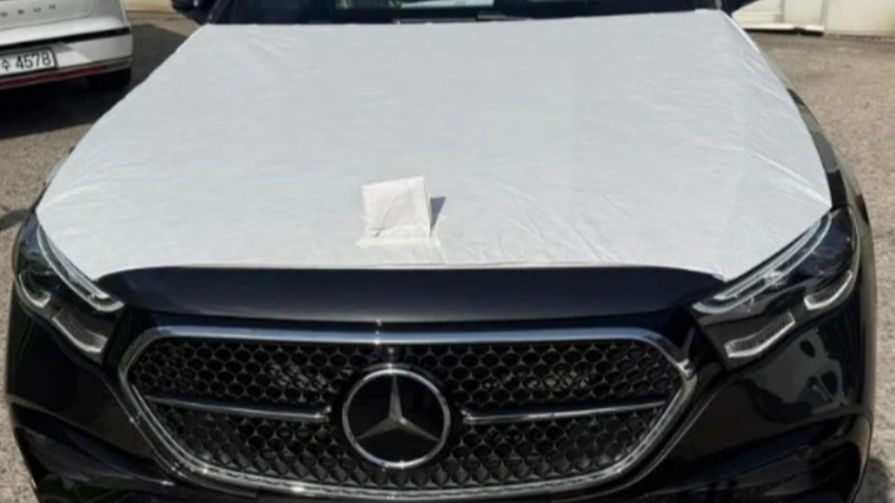 Mercedes-Benz E300