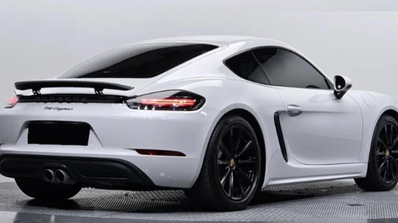 Porsche 718 Cayman