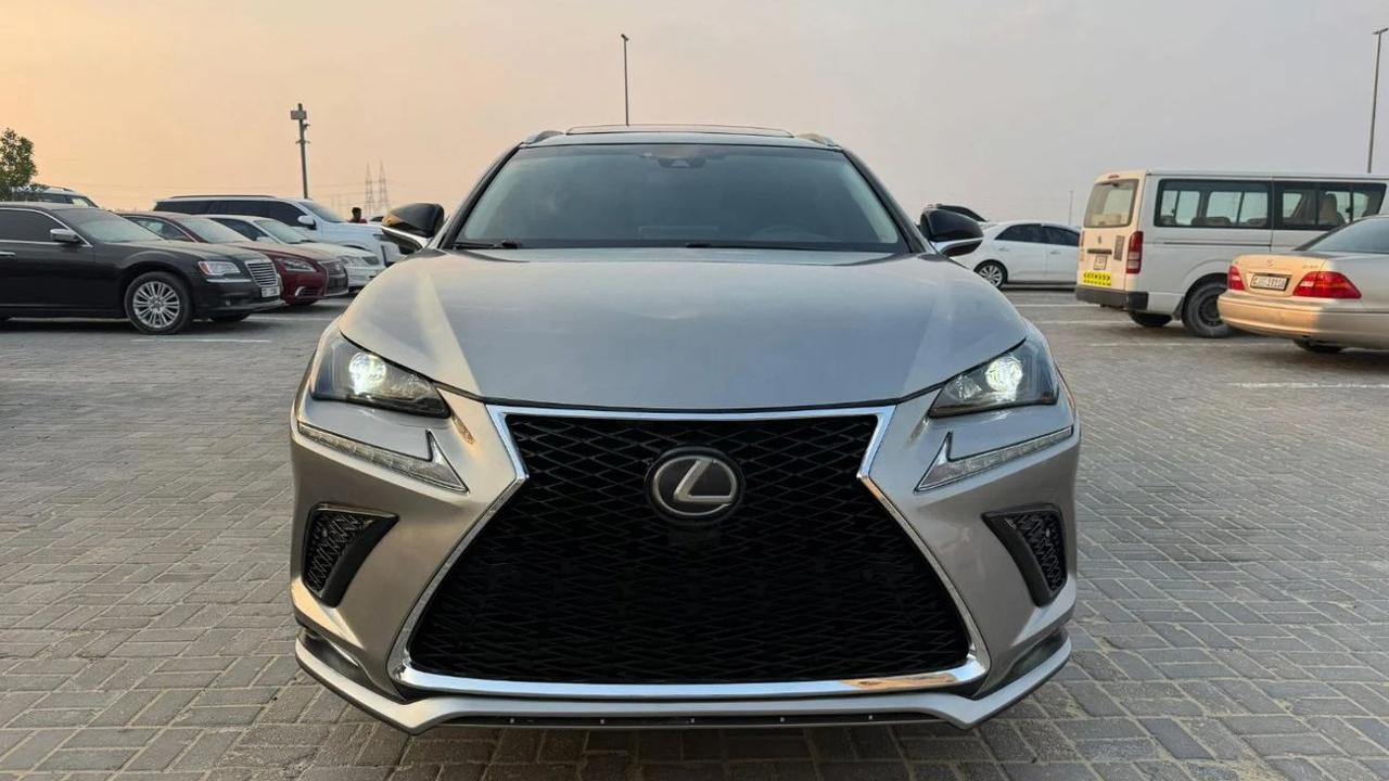 Lexus NX 300